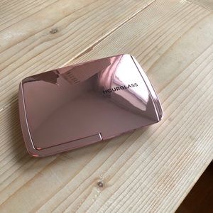 Hourglass Ambient Light Pallet